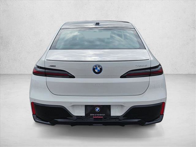 Used 2026 BMW 750e xDrive image 8