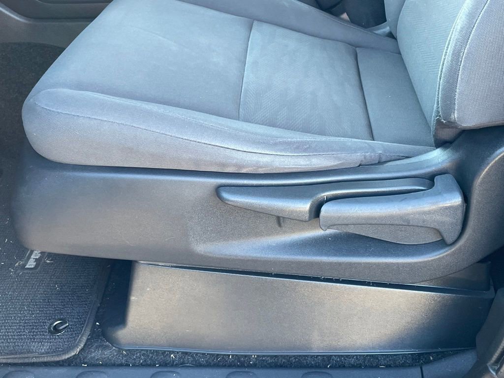 Used 2023 Nissan Frontier S RWD image 11