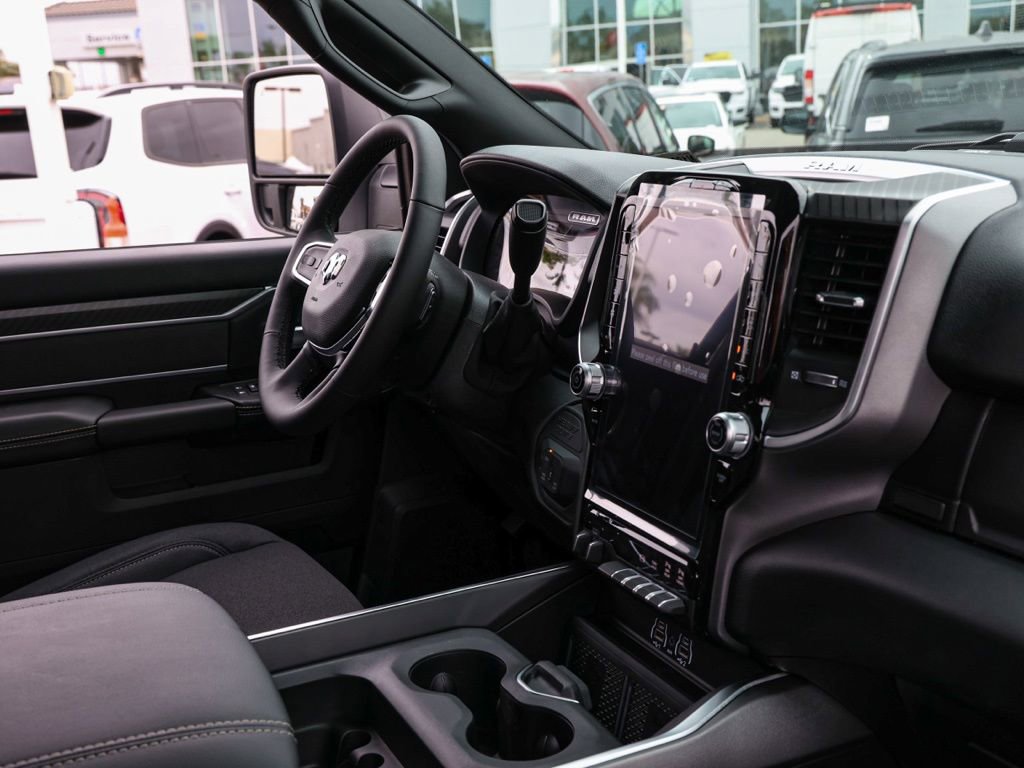 New 2026 RAM 3500 Big Horn AWD/4WD image 19