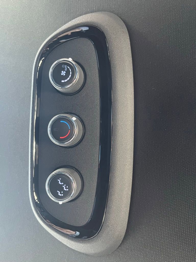 Used 2024 Dodge Durango GT image 21