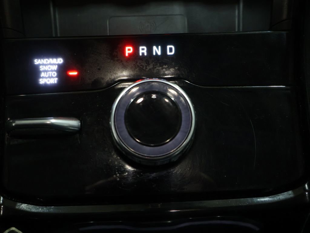 Used 2023 Jeep Grand Cherokee L Limited w/ Luxury Tech Group II image 37