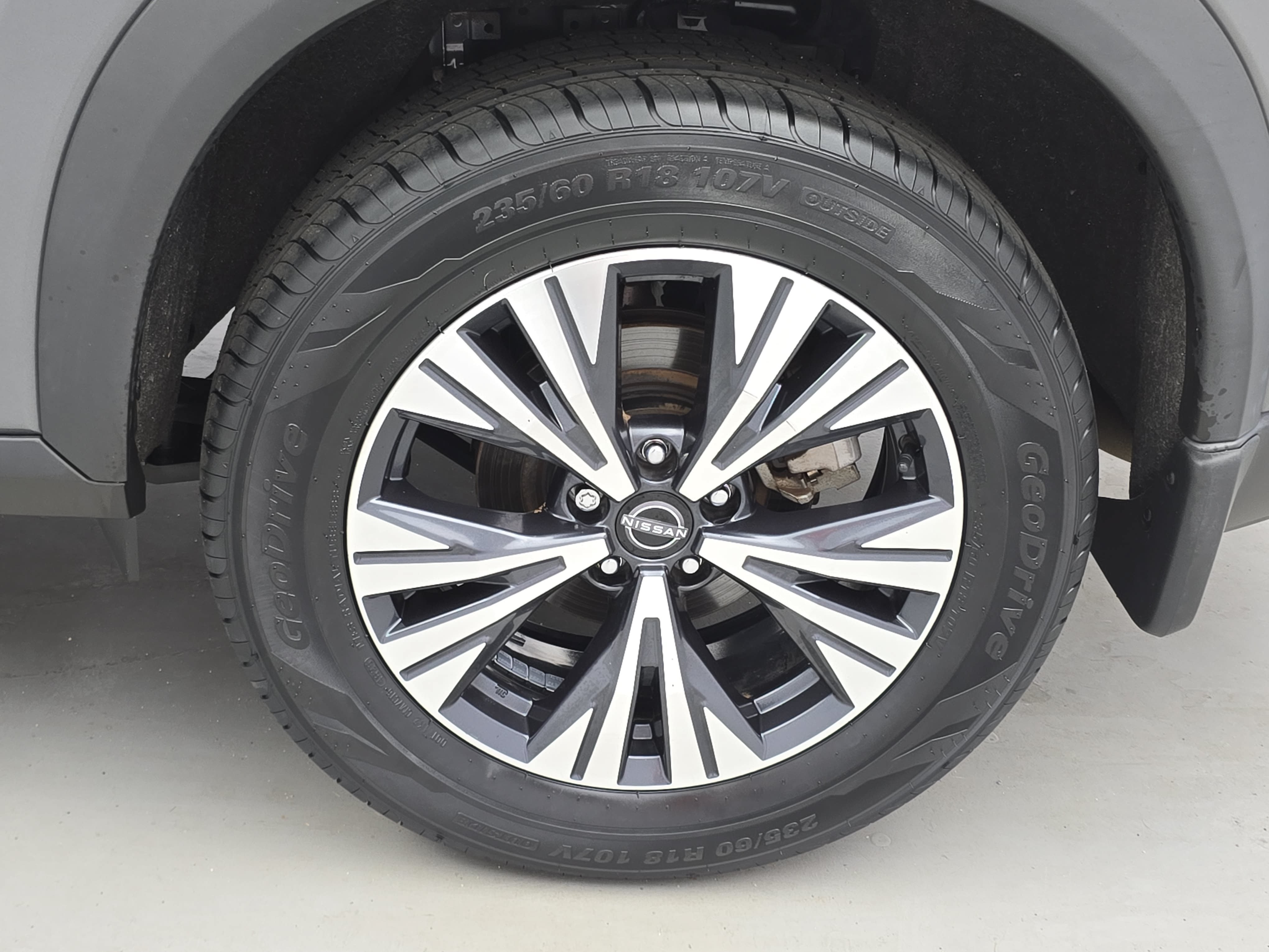 Certified 2023 Nissan Rogue SV FWD image 31