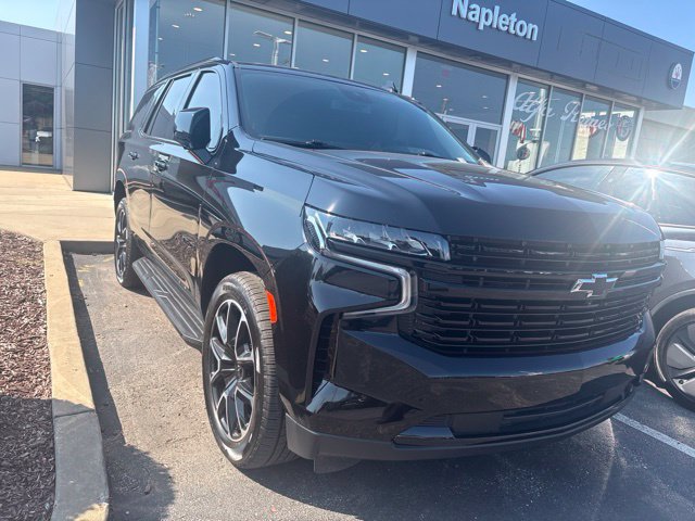 Used 2024 Chevrolet Tahoe RST w/ Luxury Package AWD/4WD image 17