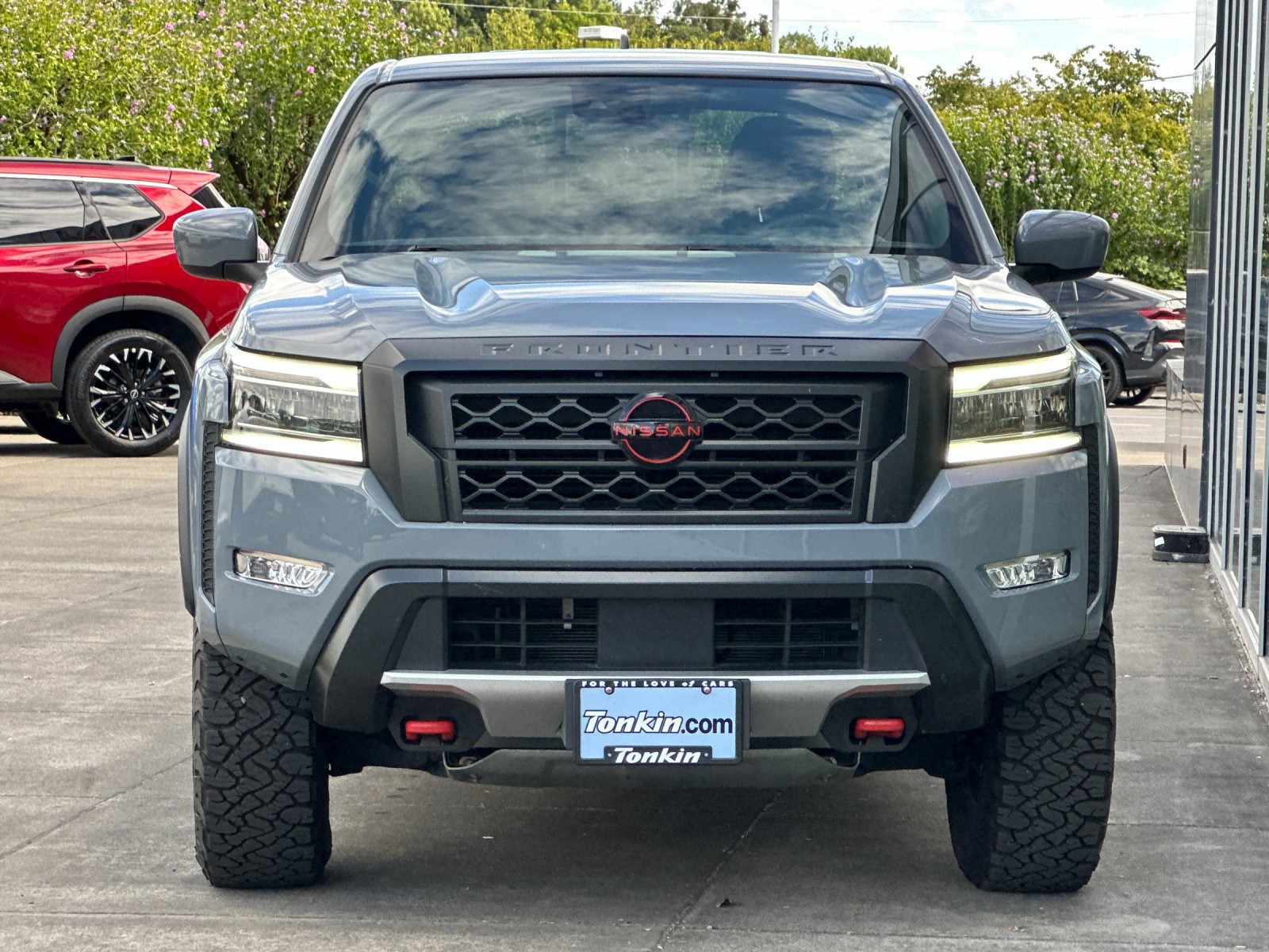 Used 2024 Nissan Frontier PRO-4X w/ Technology Package AWD/4WD image 9