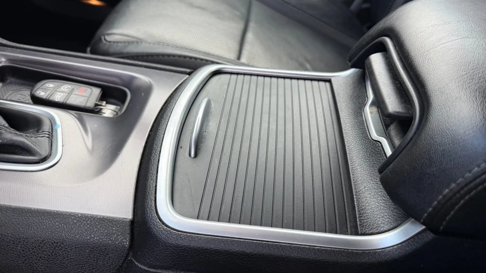 Used 2020 Dodge Charger SXT w/ Leather Interior Group RWD image 33