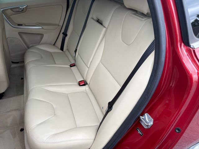 Used 2016 Volvo XC60 T5 Premier AWD/4WD image 19