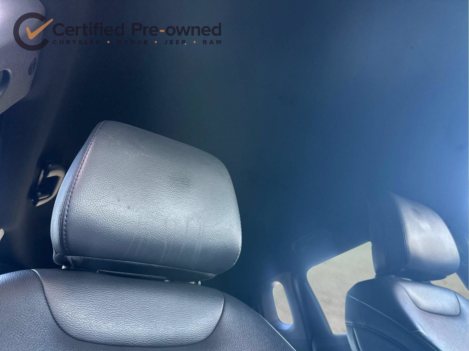 Used 2025 Jeep Compass Limited AWD/4WD image 18