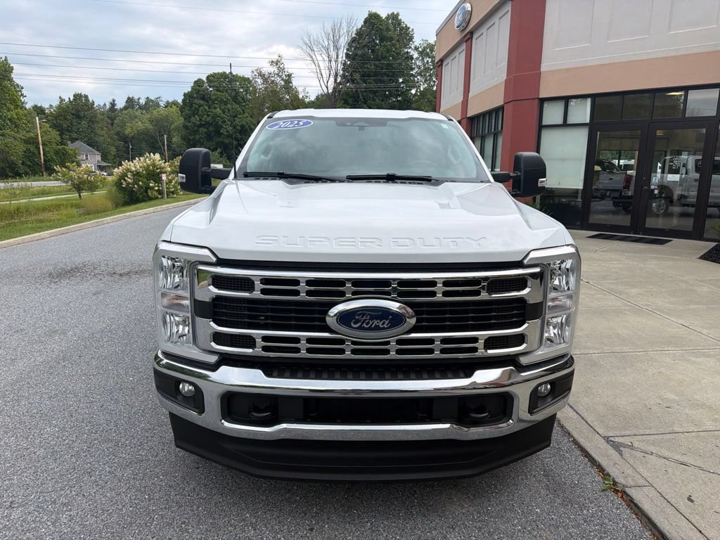 Used 2025 Ford F250 XLT AWD/4WD image 2