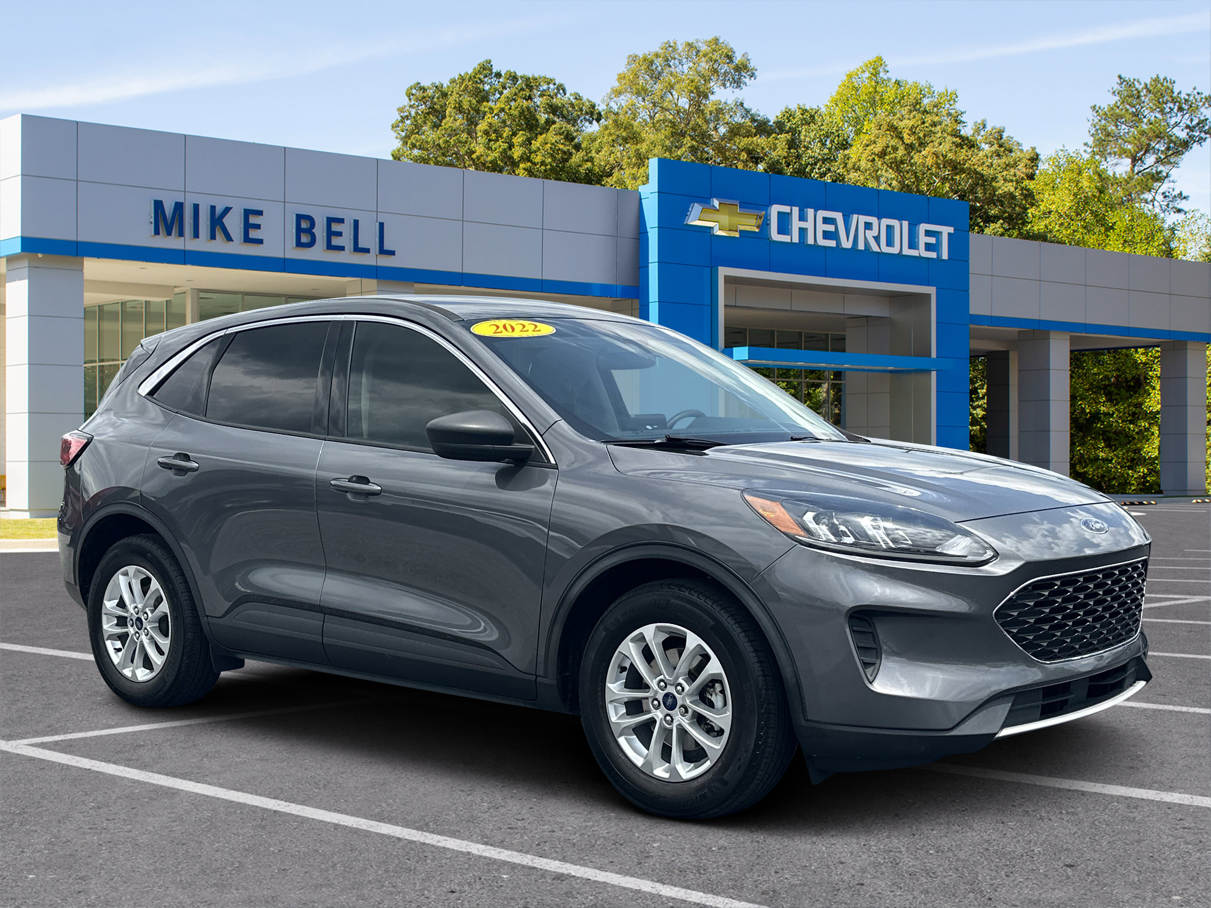 Used 2022 Ford Escape SE FWD image 1