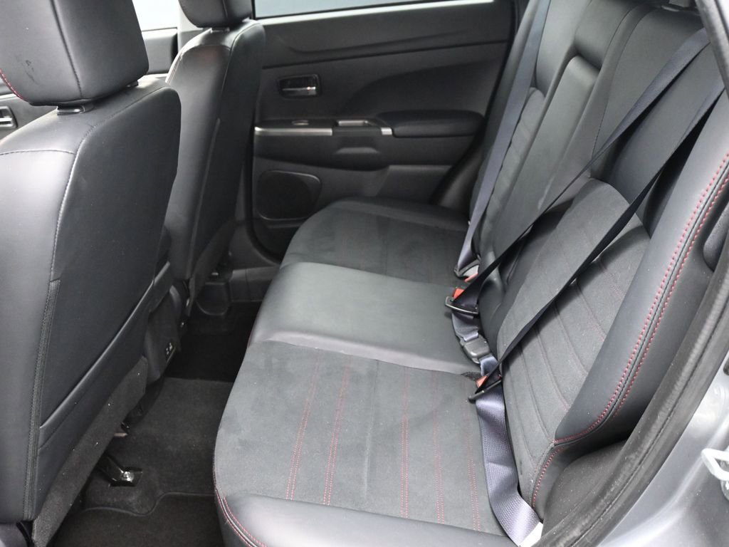 Used 2024 Mitsubishi Outlander Sport SE image 12