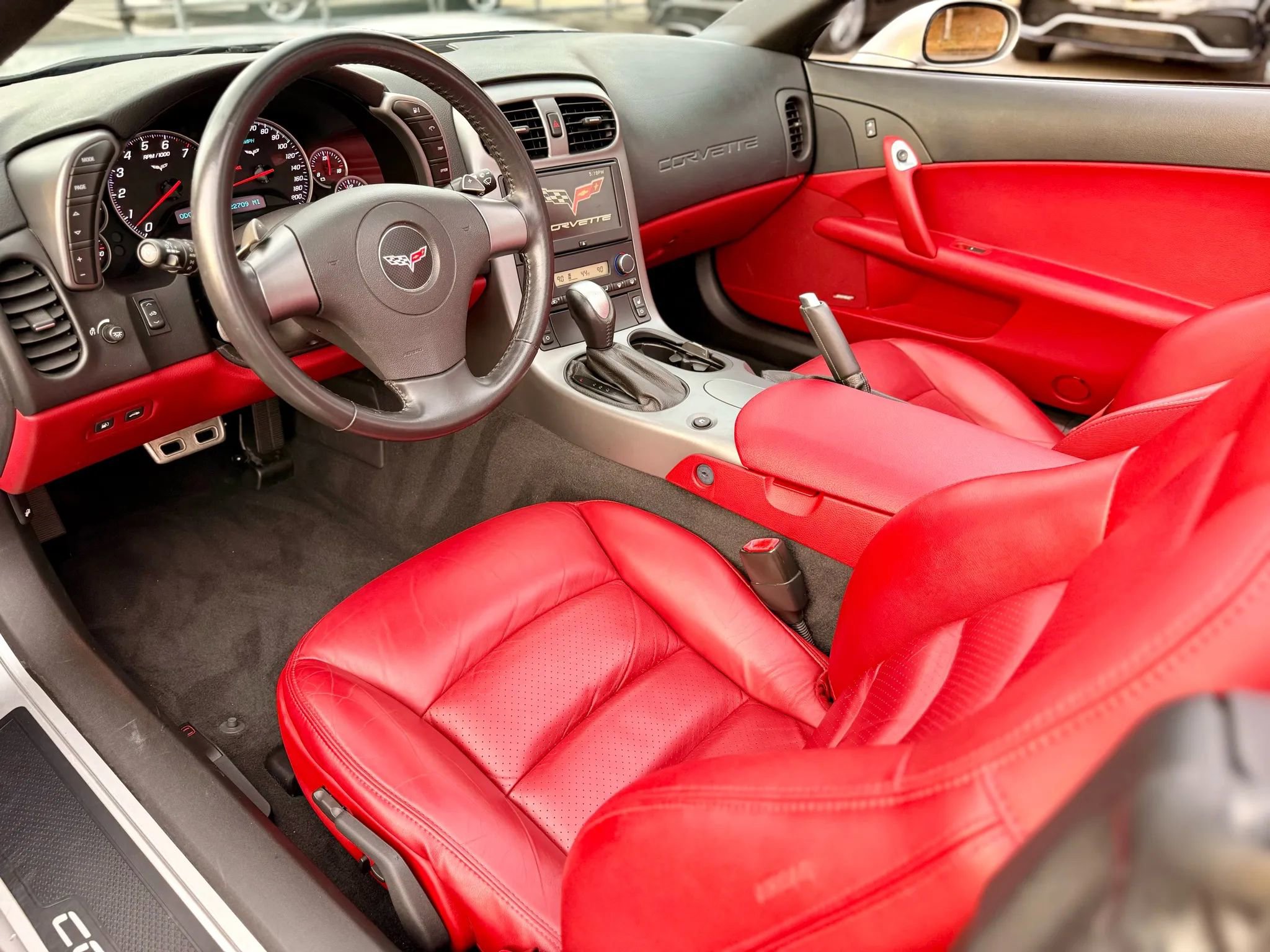 Used 2006 Chevrolet Corvette Convertible w/ Preferred Equipment Group image 31