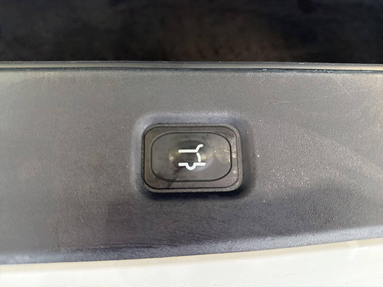 Used 2025 Ford Expedition Platinum image 15