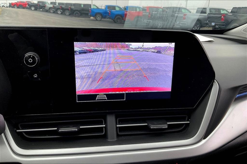 Used 2025 Chevrolet Trax LS FWD image 16
