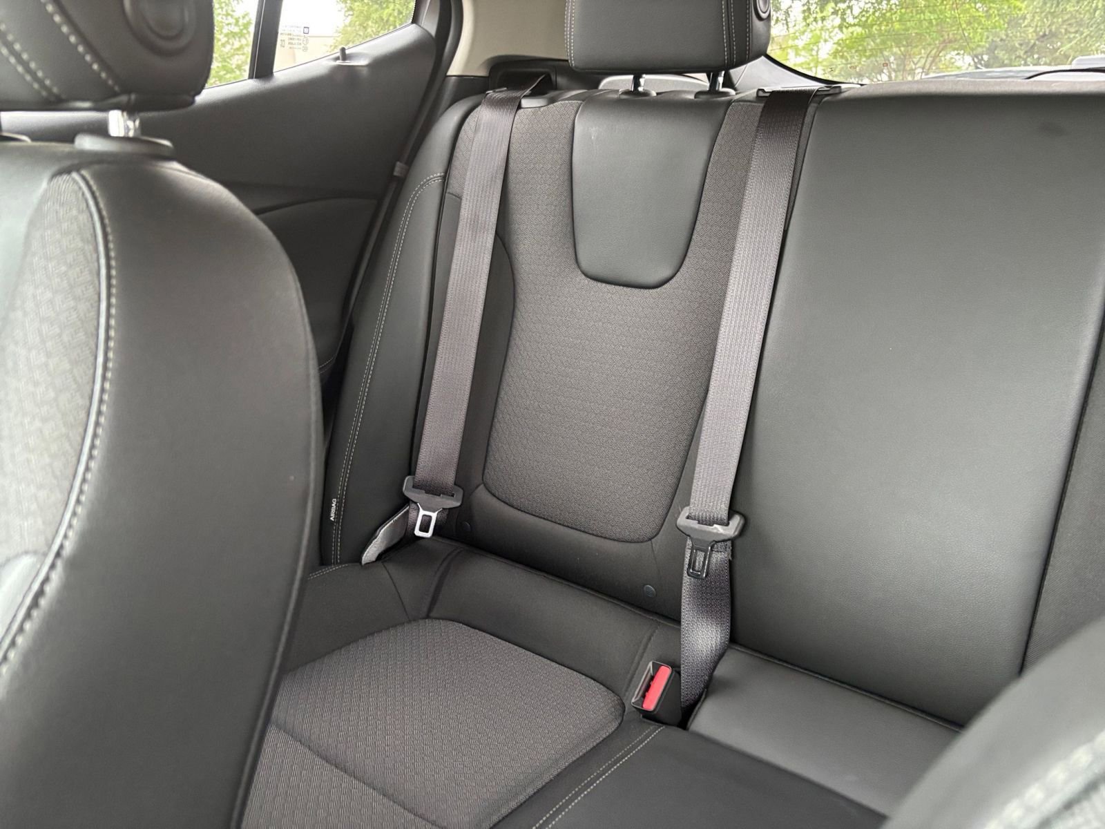 Used 2025 Buick Encore GX Preferred FWD image 39