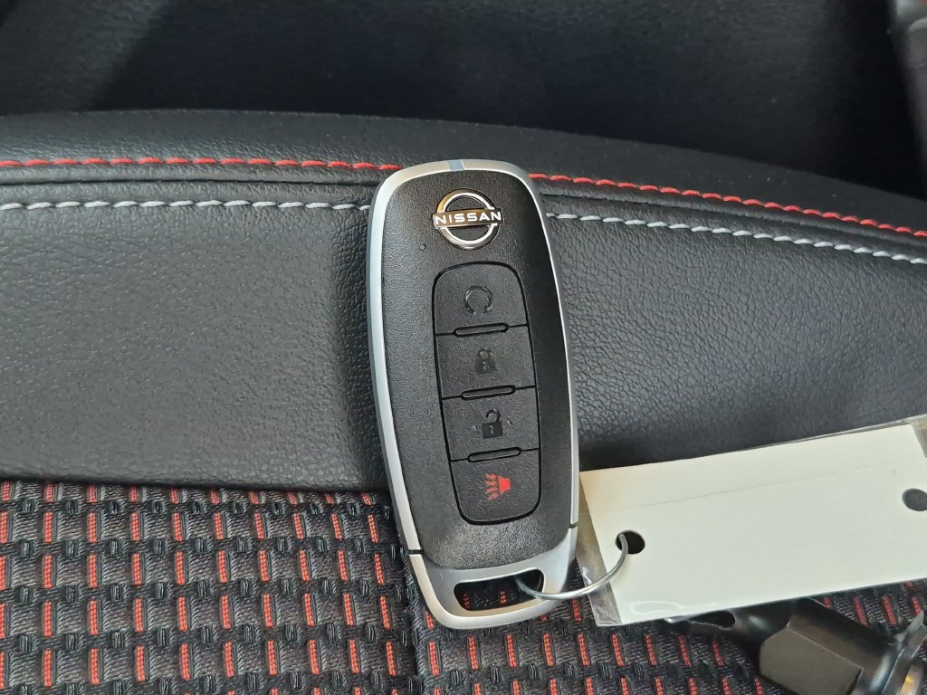 New 2026 Nissan Kicks SR FWD image 33