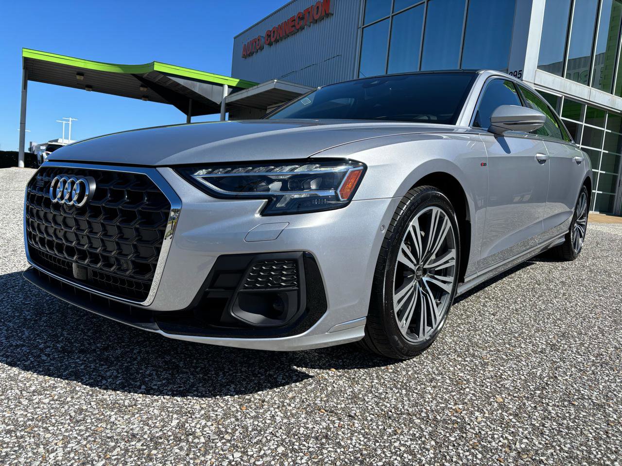 Used 2023 Audi A8 L 3.0T w/ Comfort Plus Package image 14