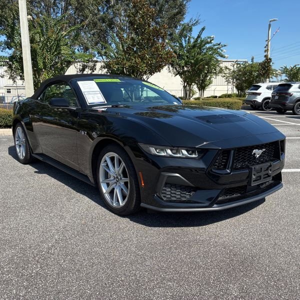 Used 2024 Ford Mustang GT Premium image 2