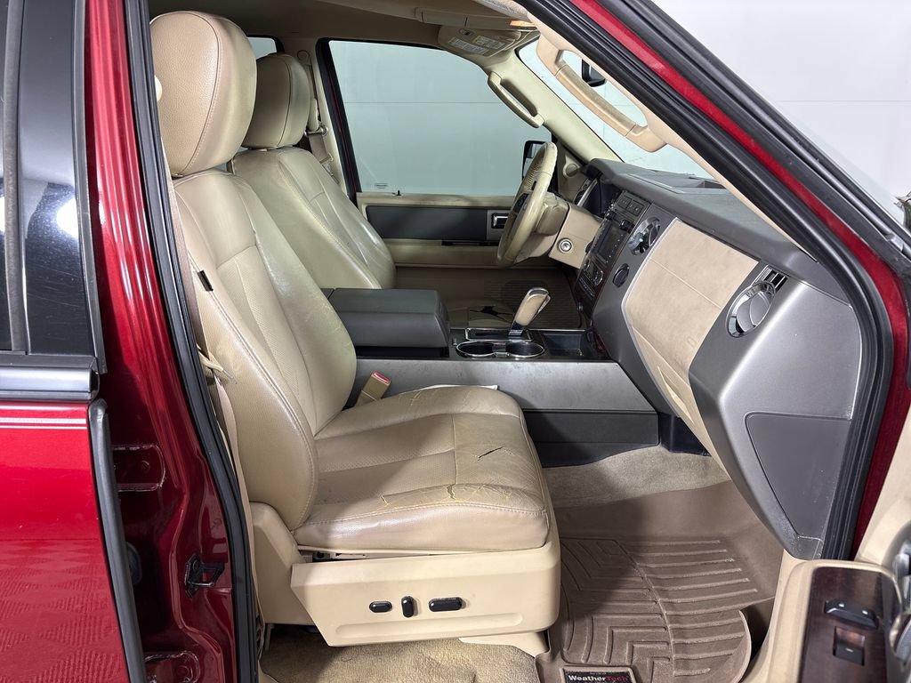 Used 2014 Ford Expedition EL XLT w/ Equipment Group 202A AWD/4WD image 6