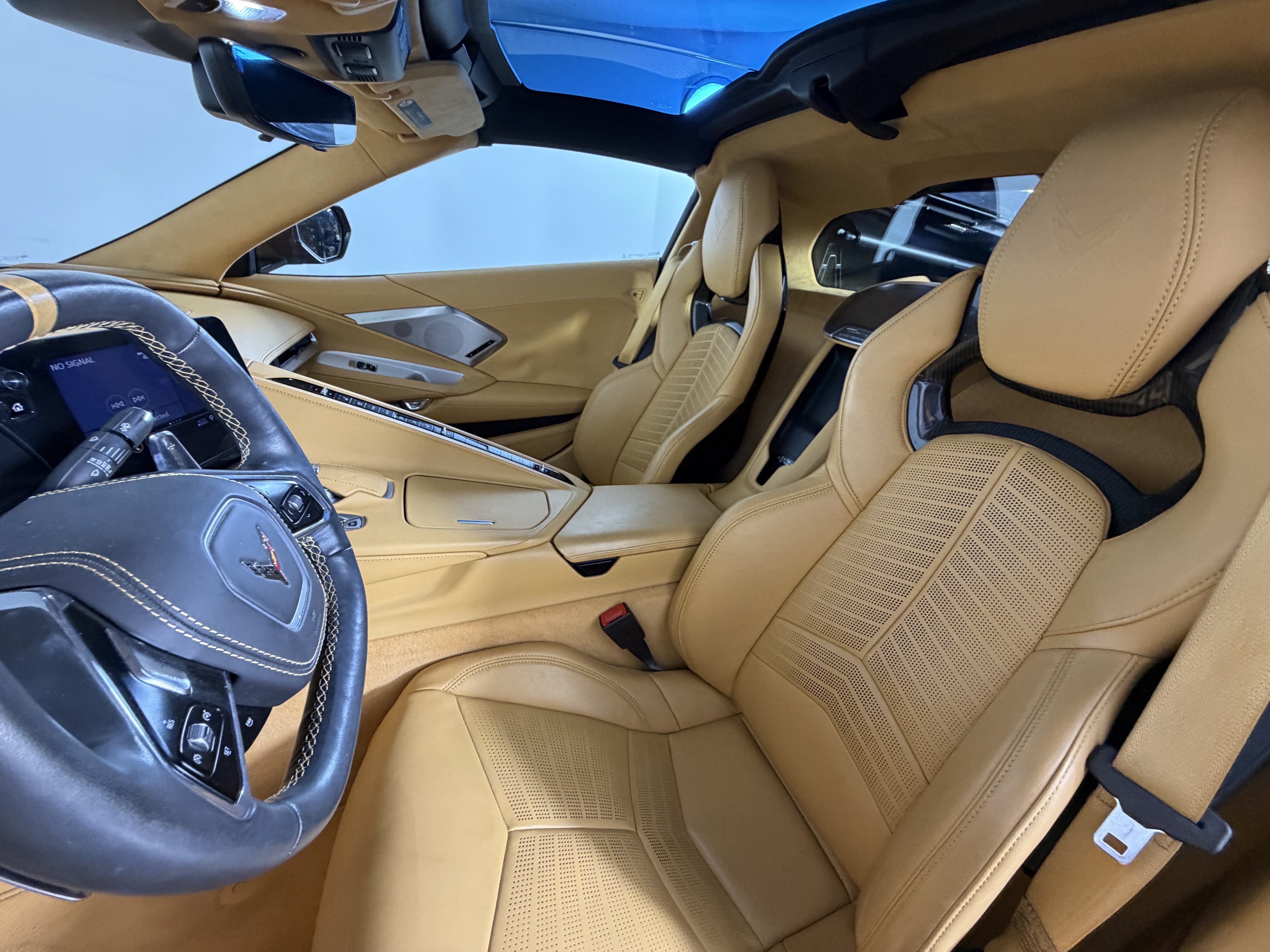 Used 2020 Chevrolet Corvette Stingray Premium Cpe w/ 3LT Preferred Equipment Group RWD image 12