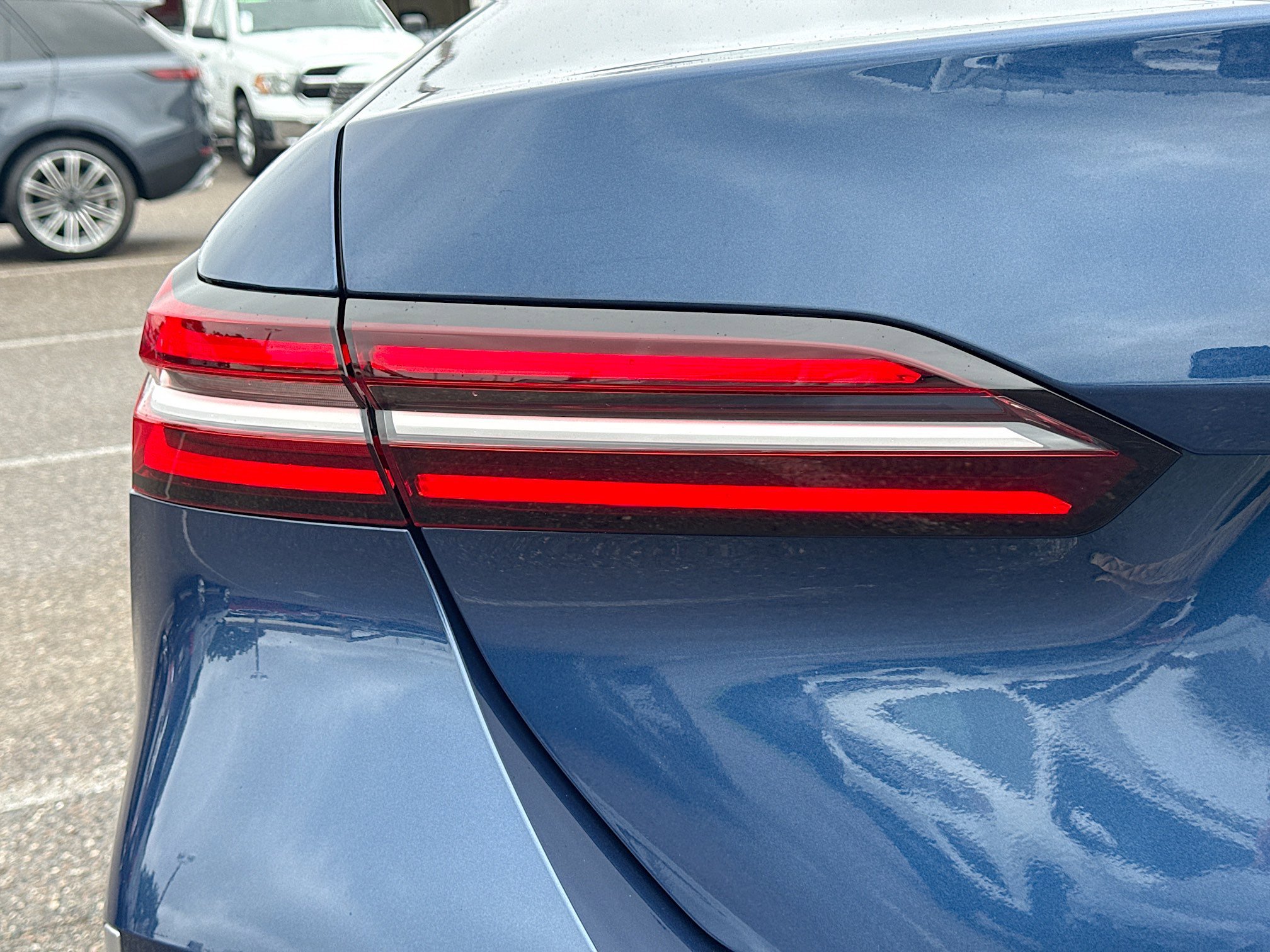 Used 2025 BMW 530i image 10