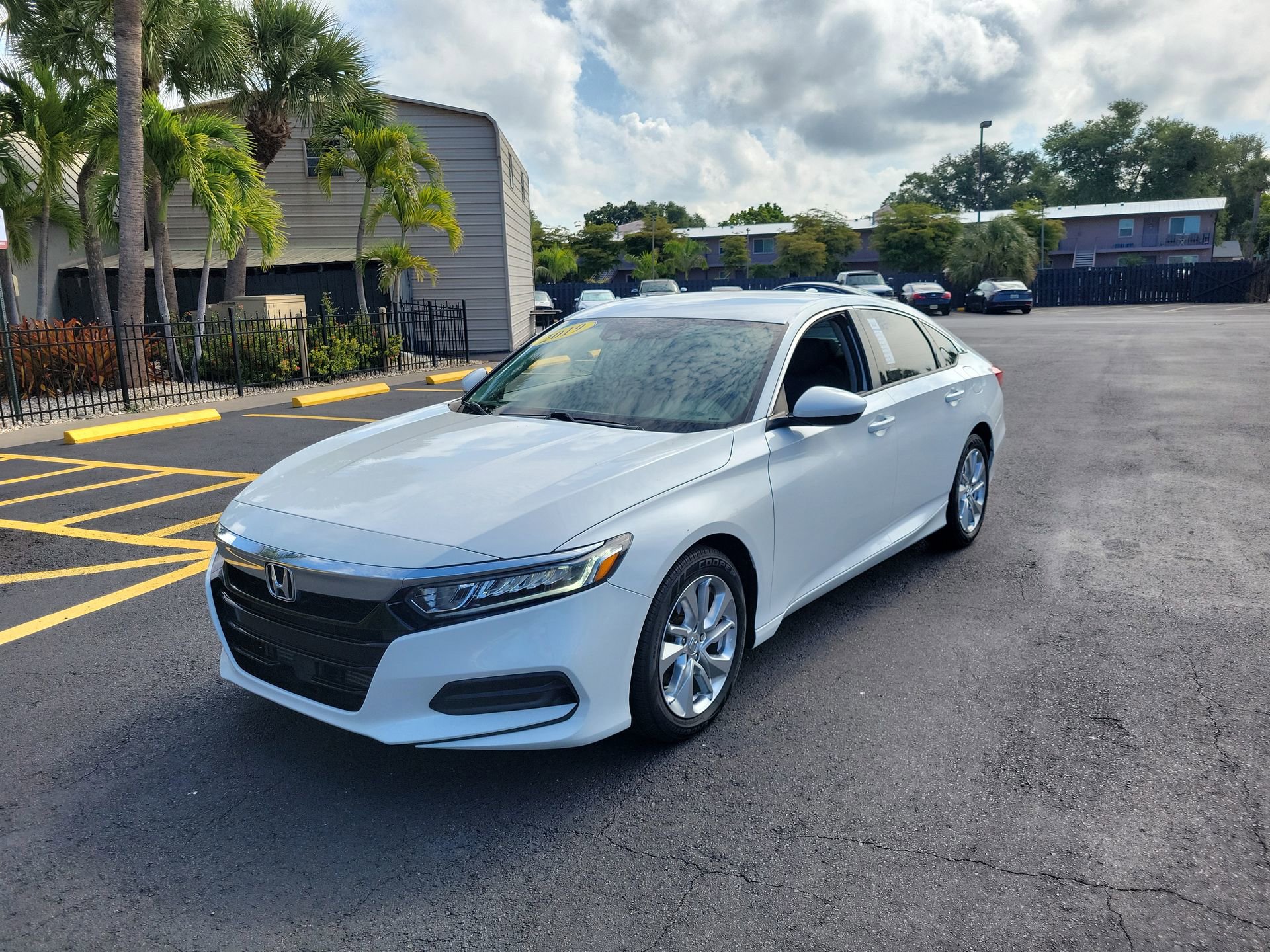 Used 2019 Honda Accord LX image 10