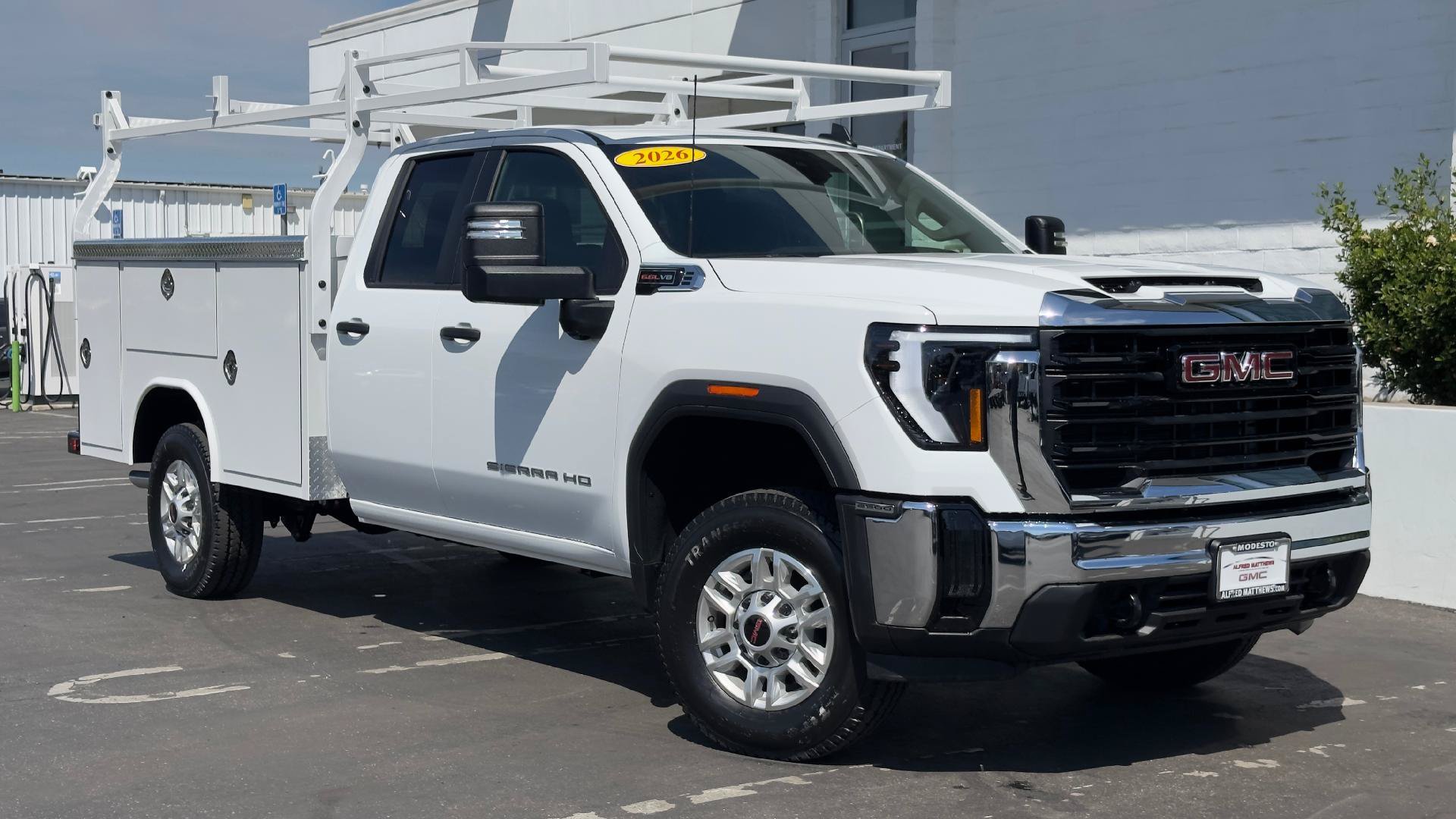 New 2026 GMC Sierra 2500 Pro w/ Convenience Package