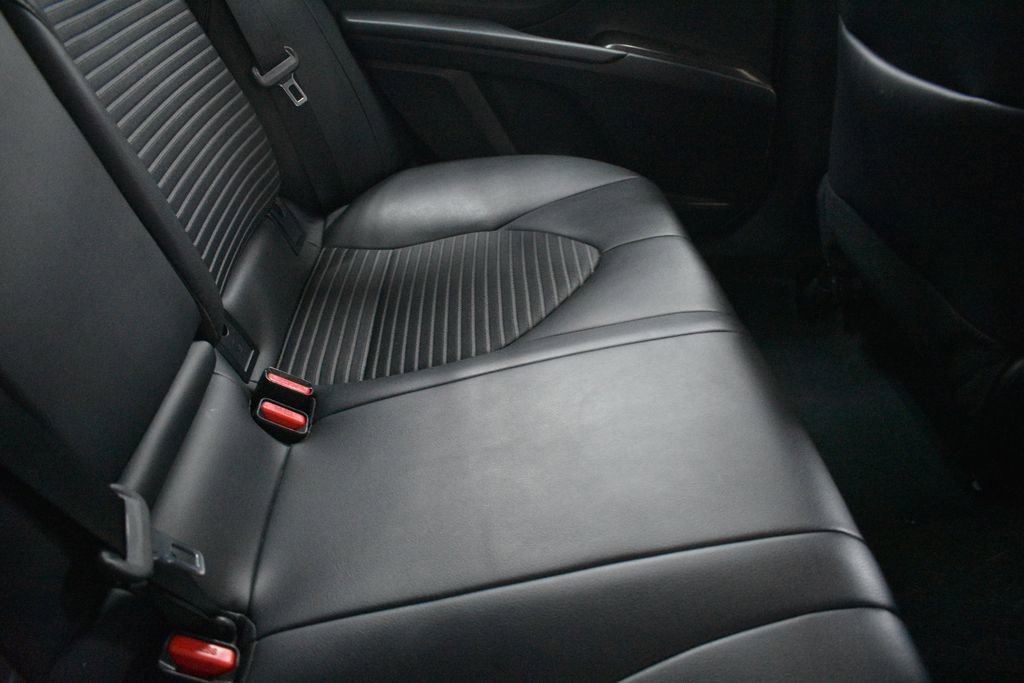 Used 2024 Toyota Camry SE image 26