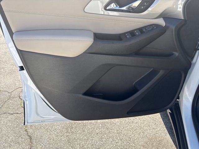 Certified 2023 Chevrolet Traverse LS FWD image 10