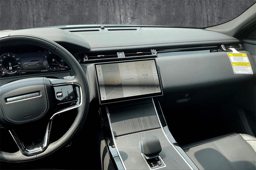 New 2026 Land Rover Range Rover Velar Dynamic SE image 6