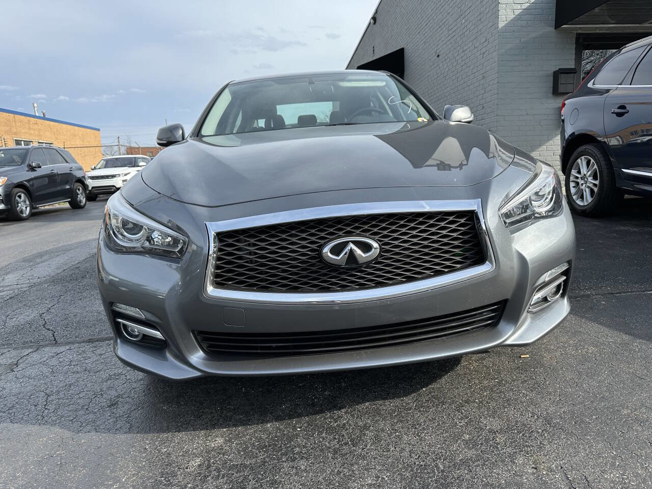 Used 2015 INFINITI Q50 Premium w/ Navigation Package image 4