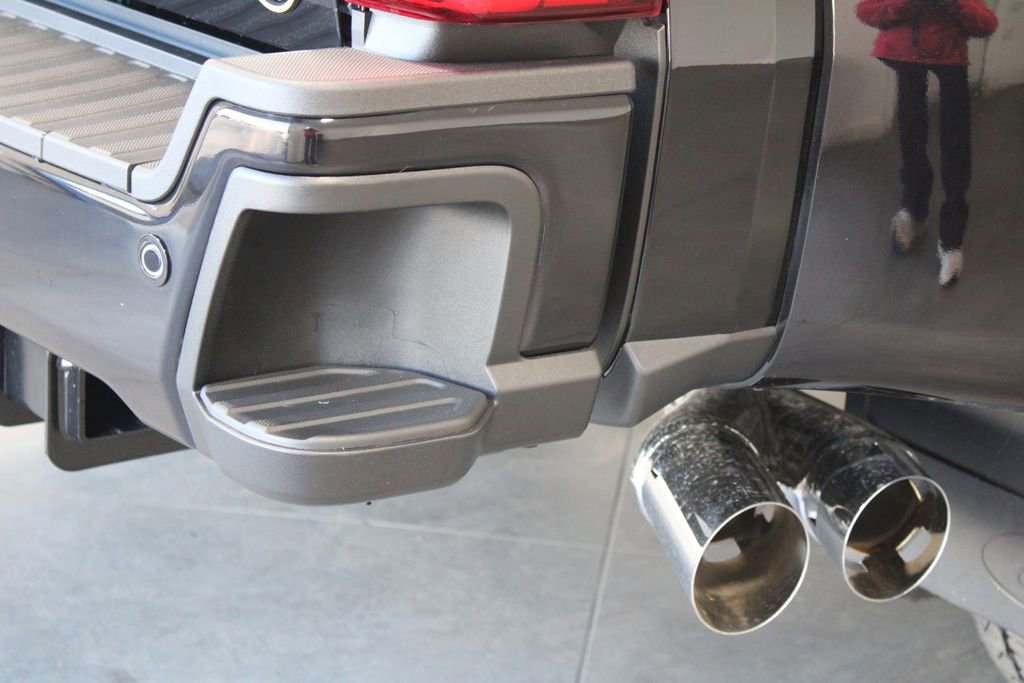 New 2026 Ford F350 4x4 Crew Cab DRW Super Duty image 15