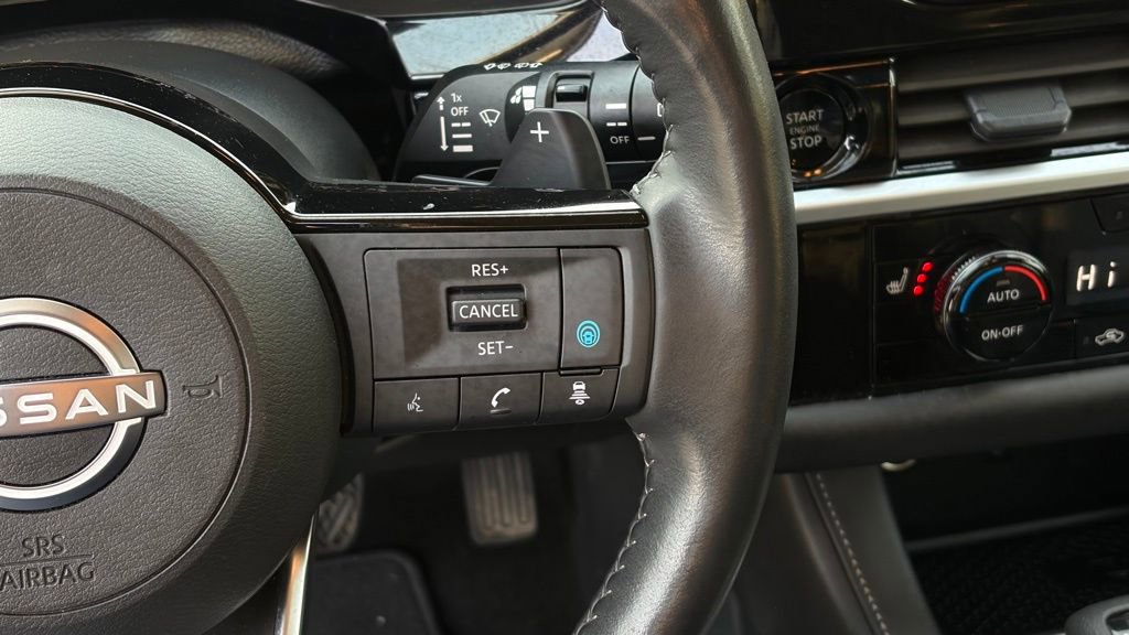 Certified 2025 Nissan Pathfinder SL image 17