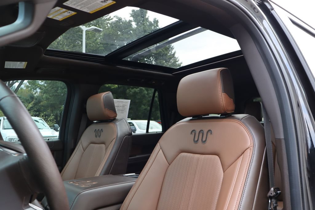 Used 2024 Ford Expedition King Ranch AWD/4WD image 4
