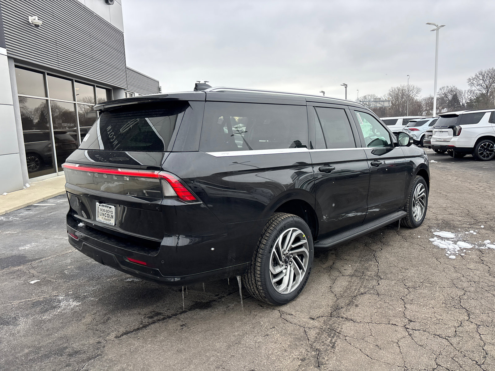 New 2026 Lincoln Navigator L Premier image 7