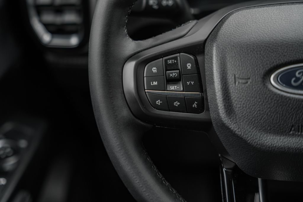 Used 2024 Ford Ranger XLT image 39