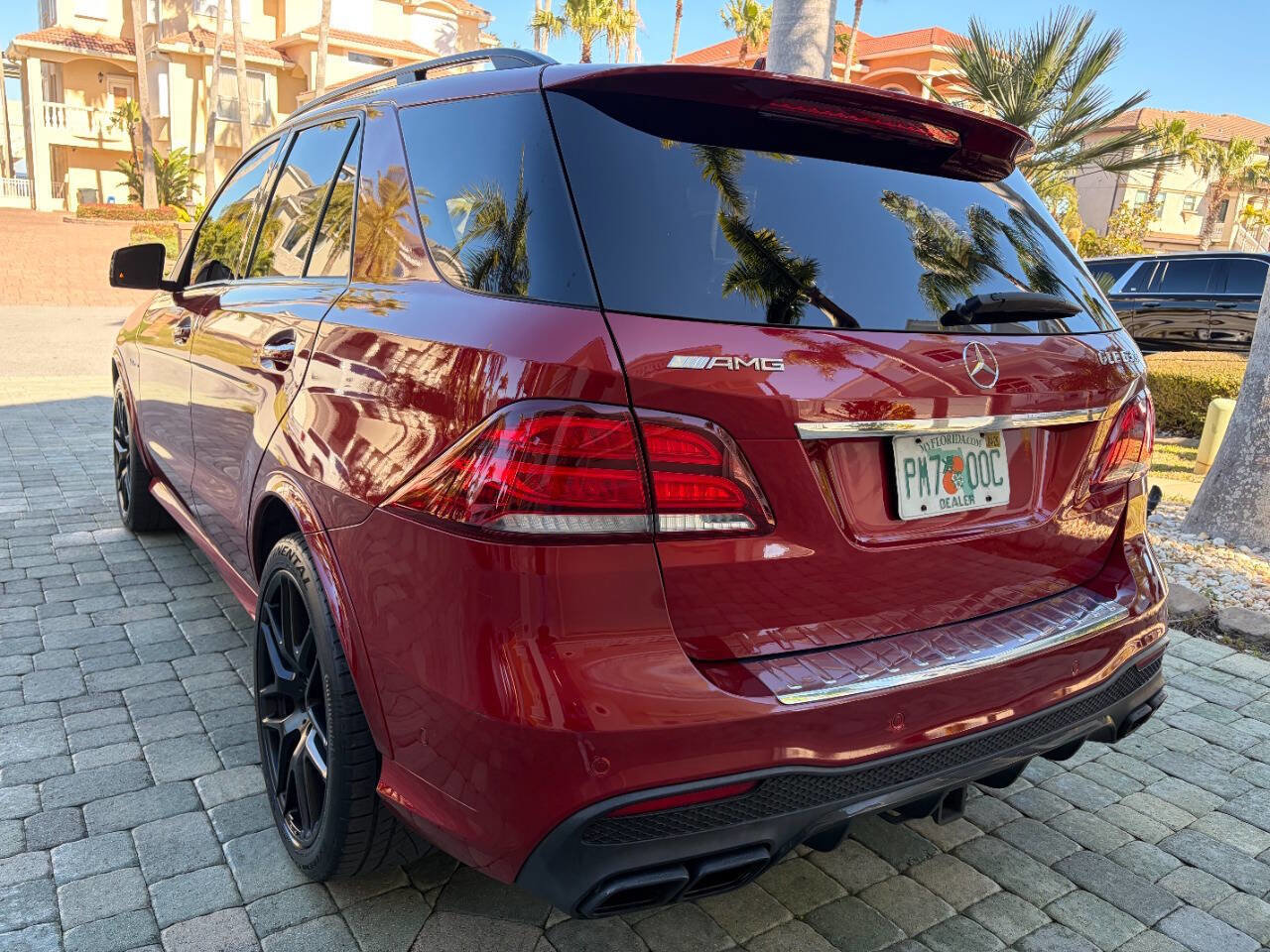 Used 2016 Mercedes-Benz GLE 63 AMG S w/ Driver Assistance Package image 33