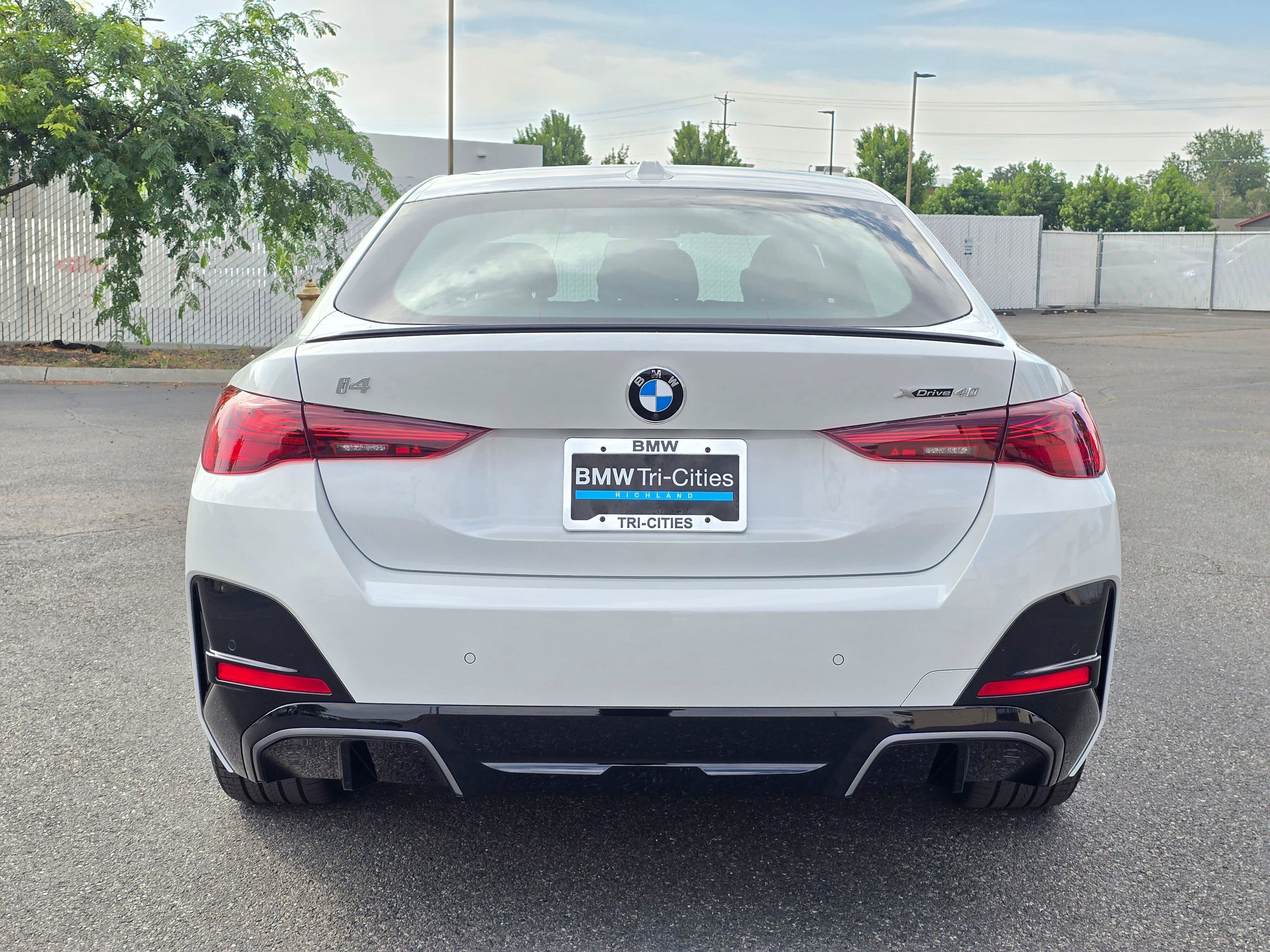 New 2026 BMW i4 xDrive40i w/ M Sport Package AWD/4WD image 5