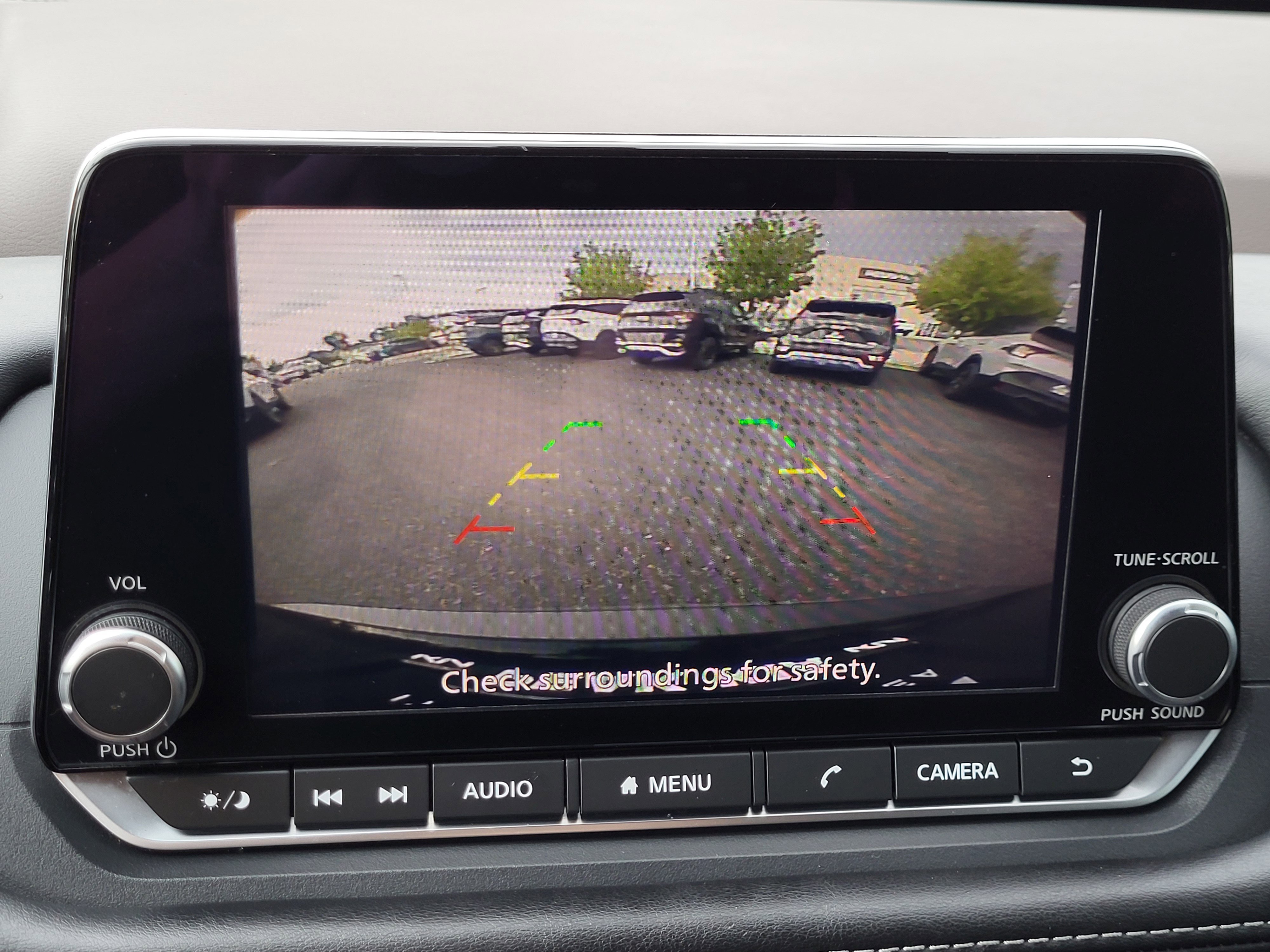 Used 2022 Nissan Rogue SV image 24