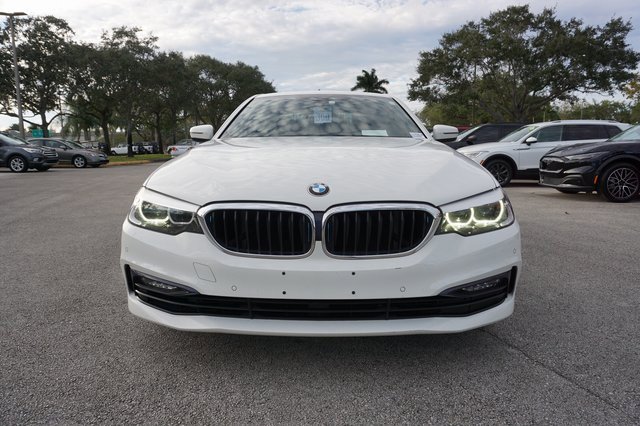 Used 2018 BMW 530e xDrive w/ Premium Package 2 image 11
