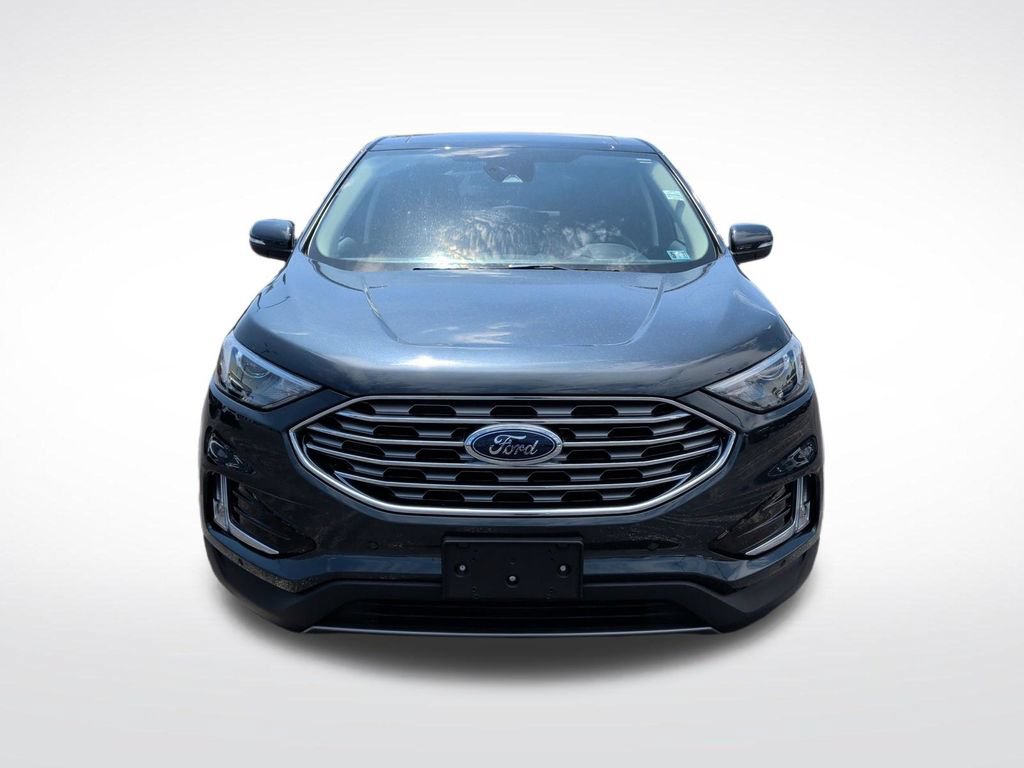 Certified 2022 Ford Edge Titanium AWD/4WD image 11