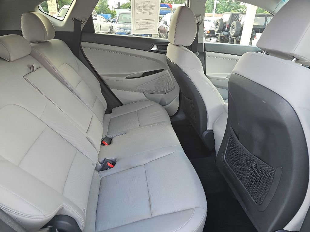 Used 2019 Hyundai Tucson SE image 38