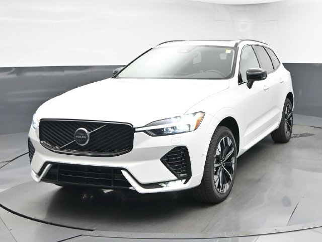 New 2027 Volvo XC60 B5 Plus AWD/4WD image 3