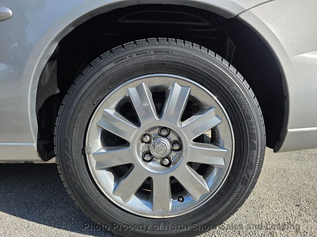 Used 2004 Chrysler Sebring LXi image 32
