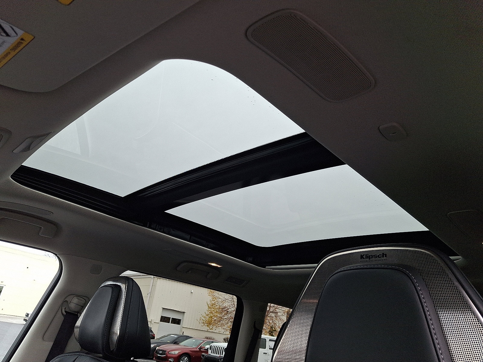 Certified 2025 INFINITI QX80 Sensory image 14