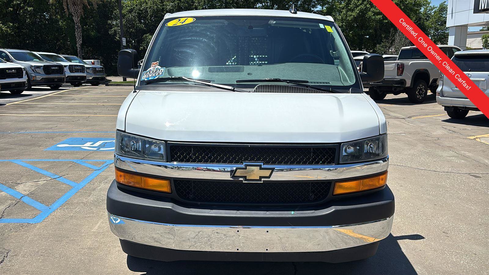 Used 2024 Chevrolet Express 2500 w/ Driver Convenience Package RWD image 2