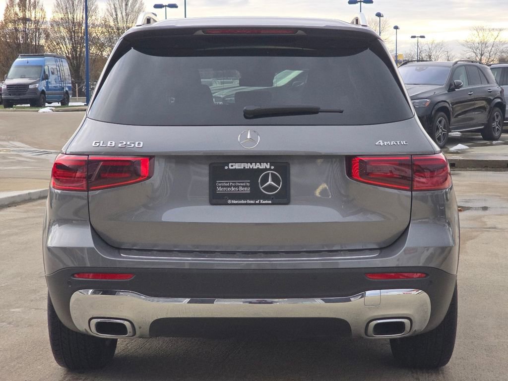 Certified 2025 Mercedes-Benz GLB 250 4MATIC image 15