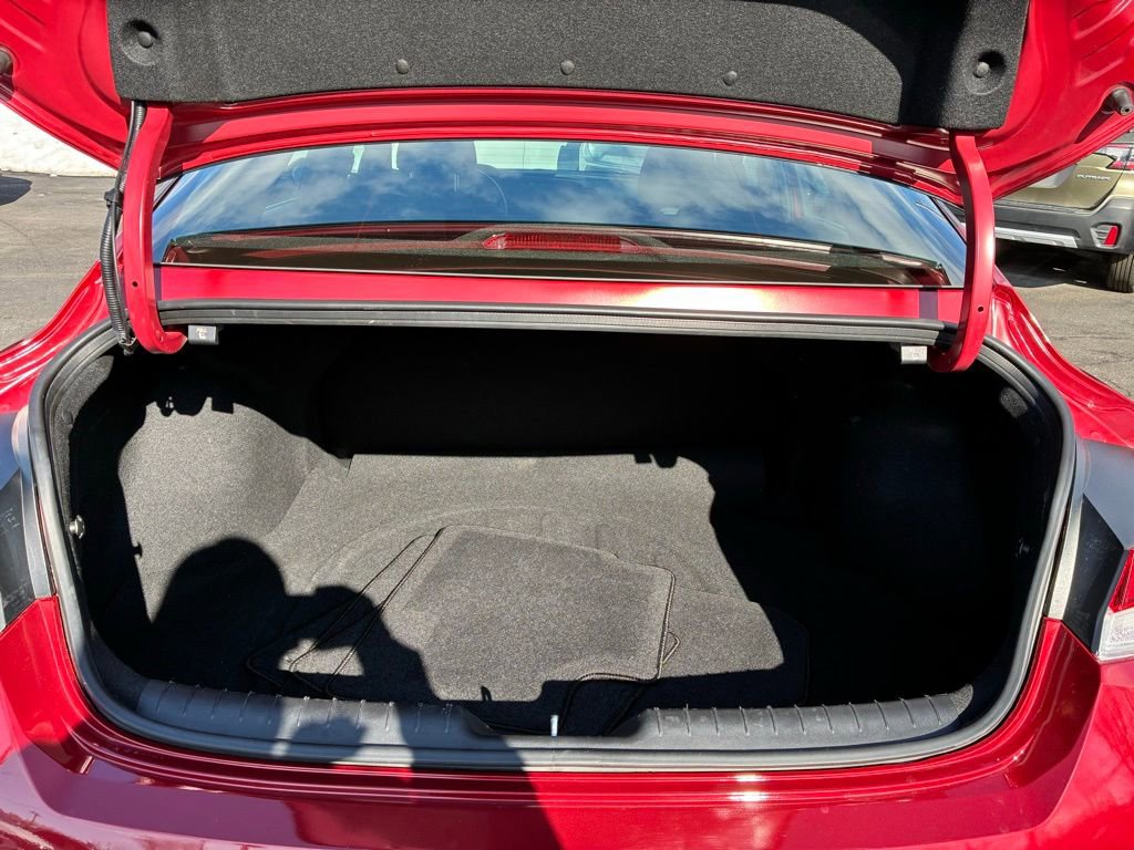 Used 2025 Hyundai Elantra Sport image 11