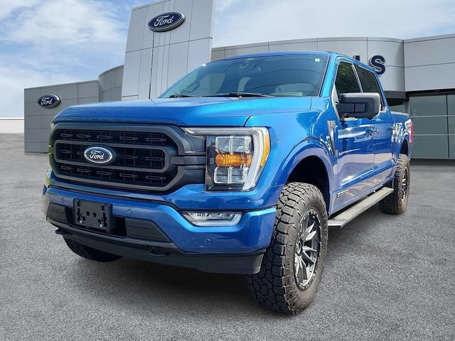 Used 2022 Ford F150 XLT w/ Equipment Group 302A High AWD/4WD image 3