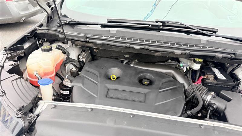 Used 2016 Ford Edge SEL w/ Equipment Group 201A AWD/4WD image 36