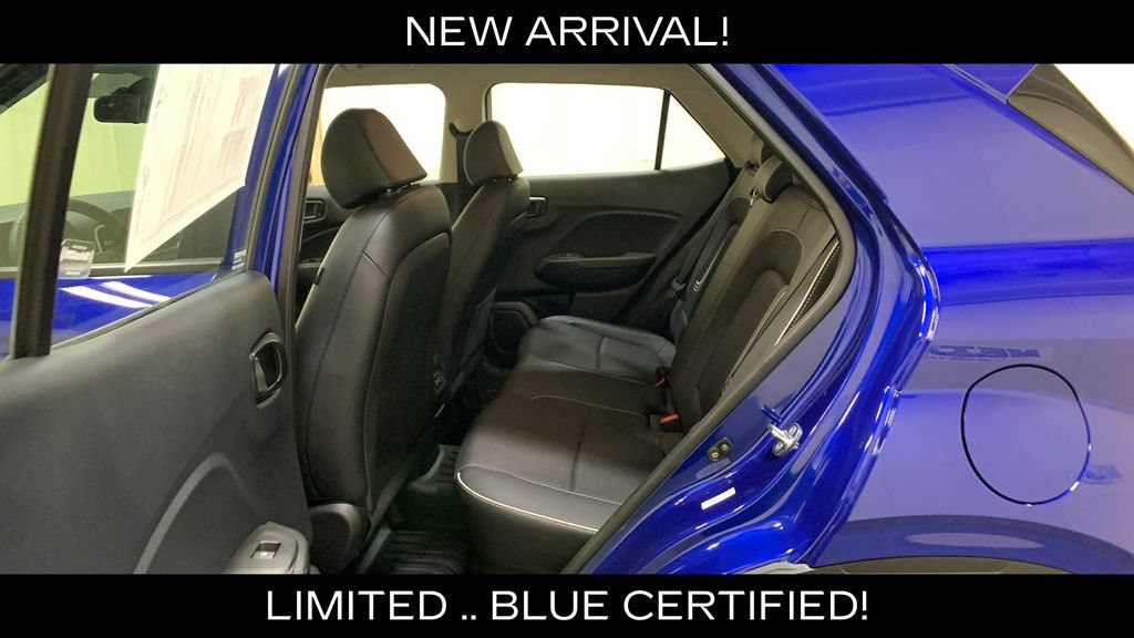 Used 2024 Hyundai Venue Limited FWD image 19
